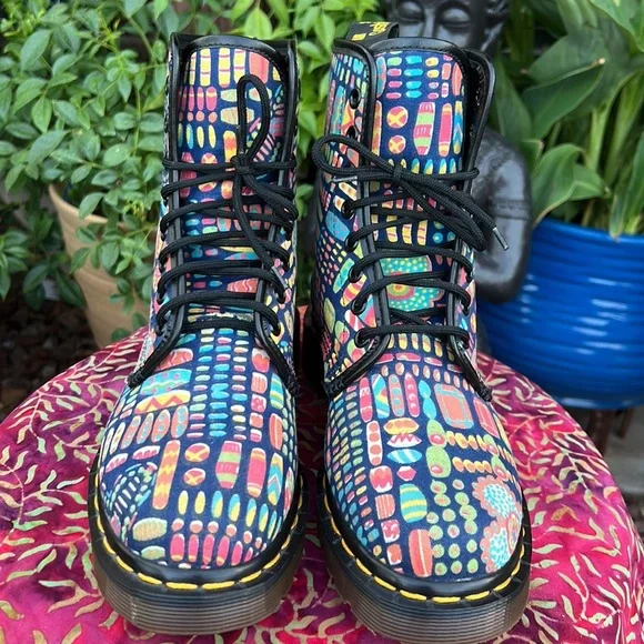 🏴󠁧󠁢󠁥󠁮󠁧󠁿 Dr. Martens MIE Vintage Multicolor Floral Boots UK 4 - Picture 6 of 17